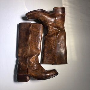 Frye Campus Boots in Saddle Sz. 7